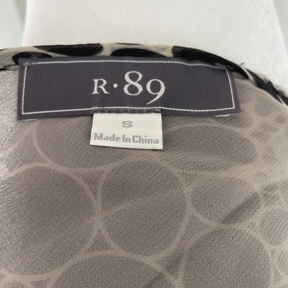 R. 89 Black Beige Silk Sheer Blouse Top - Picture 6 of 7